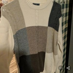 Size m sweater